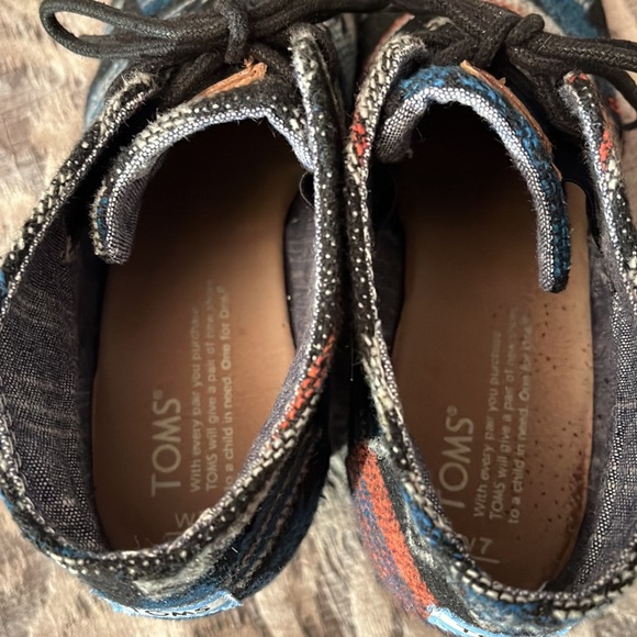 ***SOLD*** Toms Wedge Booties - Picture 7 of 9